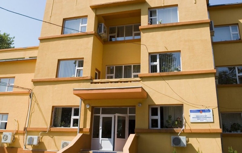 Ce spune directorul adjunct al DGASPC Galaţi despre adolescenta găsită plină de sânge