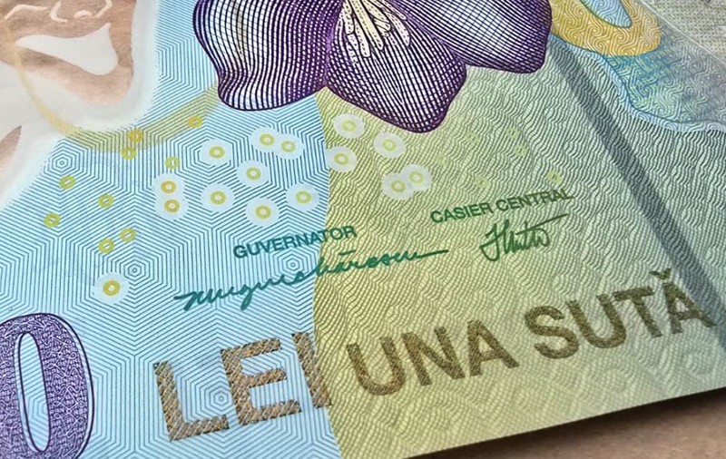 BNR a publicat lista de salarii a tuturor șefilor. Câți bani primește Mugur Isărescu pe lună