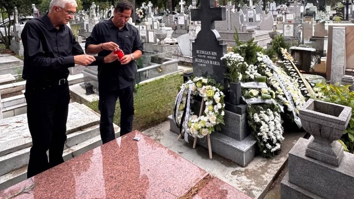 Daniel Buzdugan, mesaj plin de durere după pierderea mamei sale. Sursă foto: Facebook /Daniel Buzdugan.
