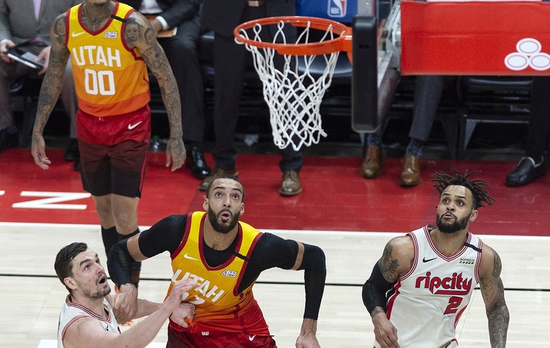Veste bună în lumea sportului. Baschetbaliștii Rudy Gobert şi Donovan Mitchell s-au vindecat de coronavirus