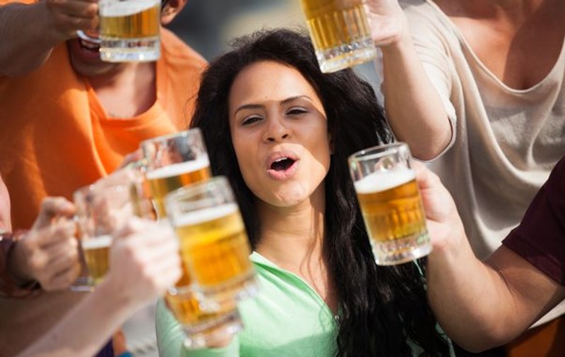 Uite ce ravagii face în organism alcoolul!