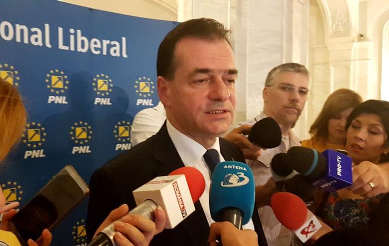 Editorial de Claudiu Săftoiu. Fără aliați loiali la vot, PNL alege soluția disperării: susținerea din stradă a moțiunii de cenzură