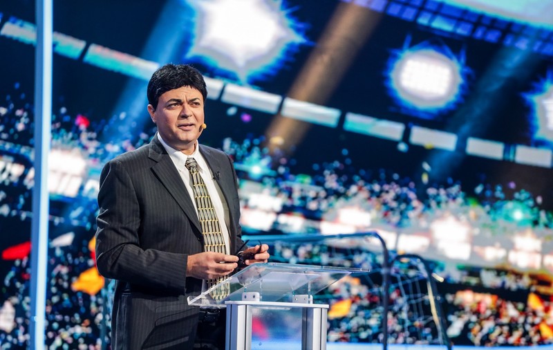 Marcelo Cobzariu l-a imitat pe Cristi Borcea la „iUmor”: „Singura mea dragoste adevărată în viața asta a fost Dinamo”