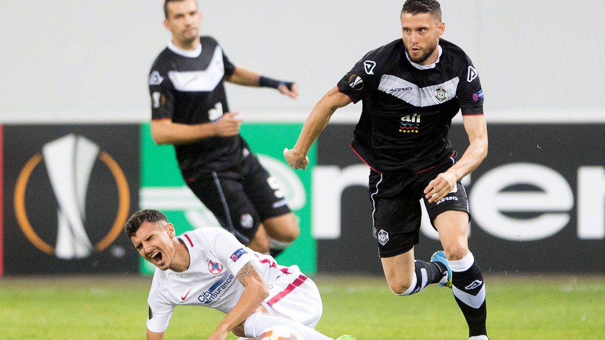 Nicolae Dică a anunțat când revine Romario Benzar, accidentat la meciul tur cu Hapoel Be'er Sheva, din grupele Europa League