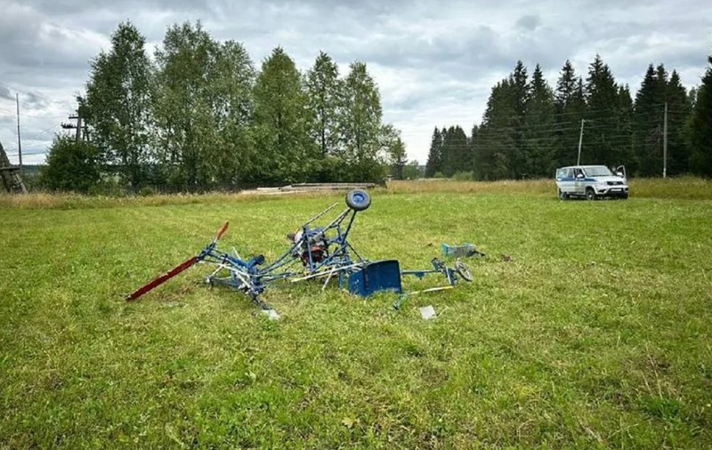 Un bărbat de 88 de ani din Rusia a murit după ce a încercat să zboare cu un elicopter pe care l-a construit acasă
