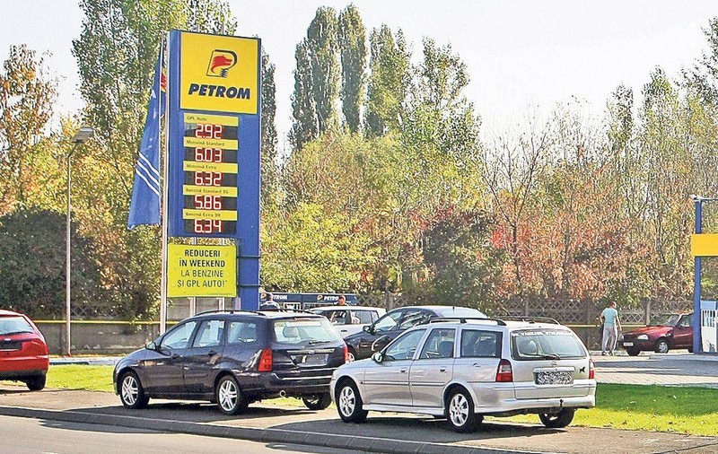 ANUNŢ de ULTIMĂ ORĂ! Ce s-a ÎNTÂMPLAT cu BENZINA şi MOTORINA de VINERI NOAPTEA