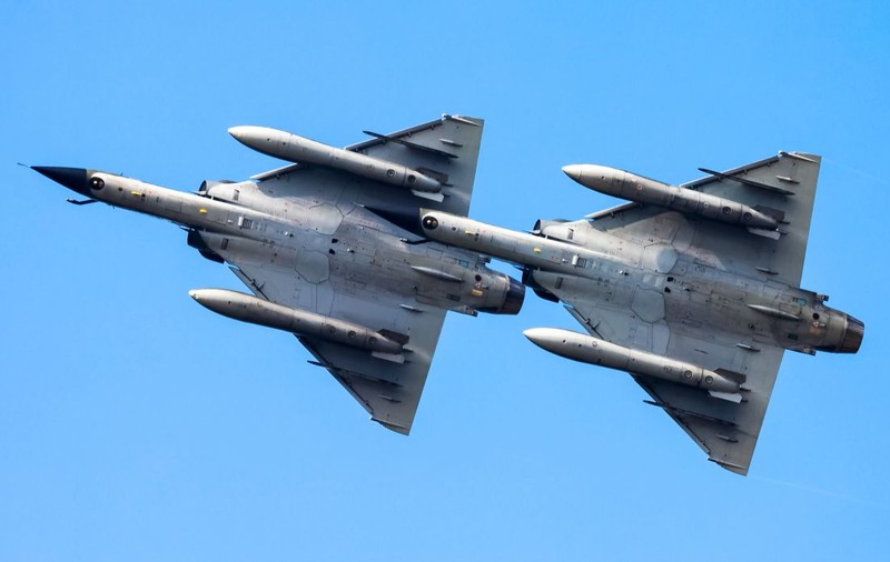 Două avioane militare s-au ciocnit în zbor, pentru că piloții își făceau selfie, în Coreea de Sud. Sunt pagube de peste jumătate de milion de euro