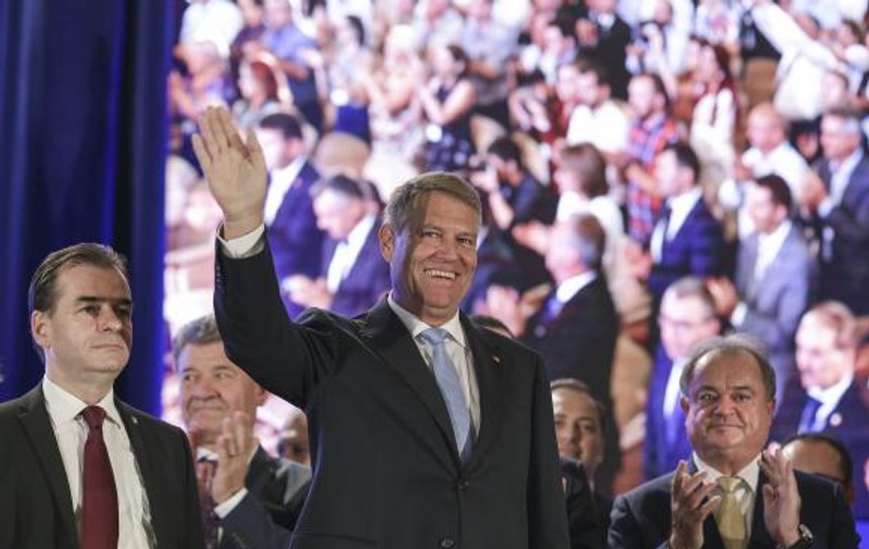 PNL, miting electoral la Iaşi, sâmbătă, alături de Klaus Iohannis. Şeful statului, prima acţiune de campanie pe referendum. PSD organizează miting la Galaţi