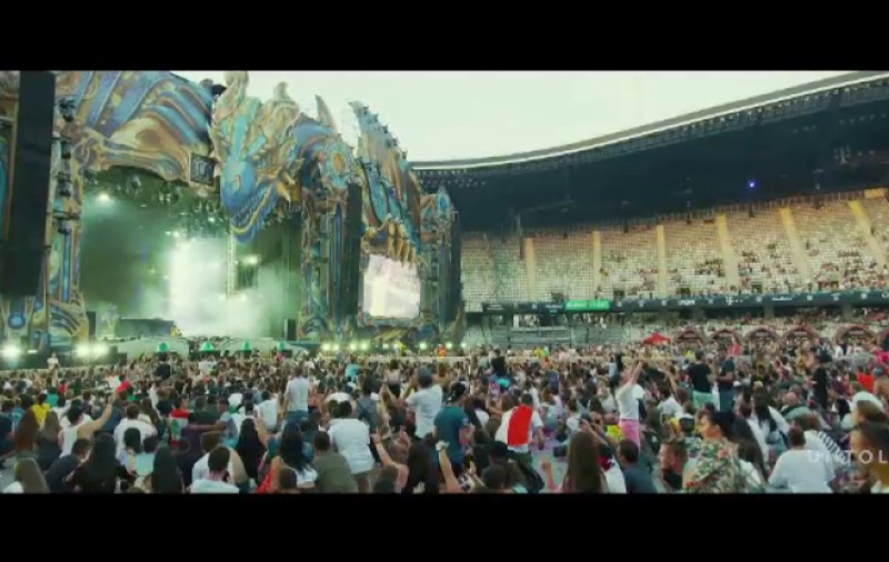 UNTOLD 2018, între admirația Andreei Esca și afuriseniile preotului Metean. ”Oamenii sunt veseli şi relaxaţi, haioşi şi creativi„ vs ”să lepădăm dar lucrurile întunericului...”
