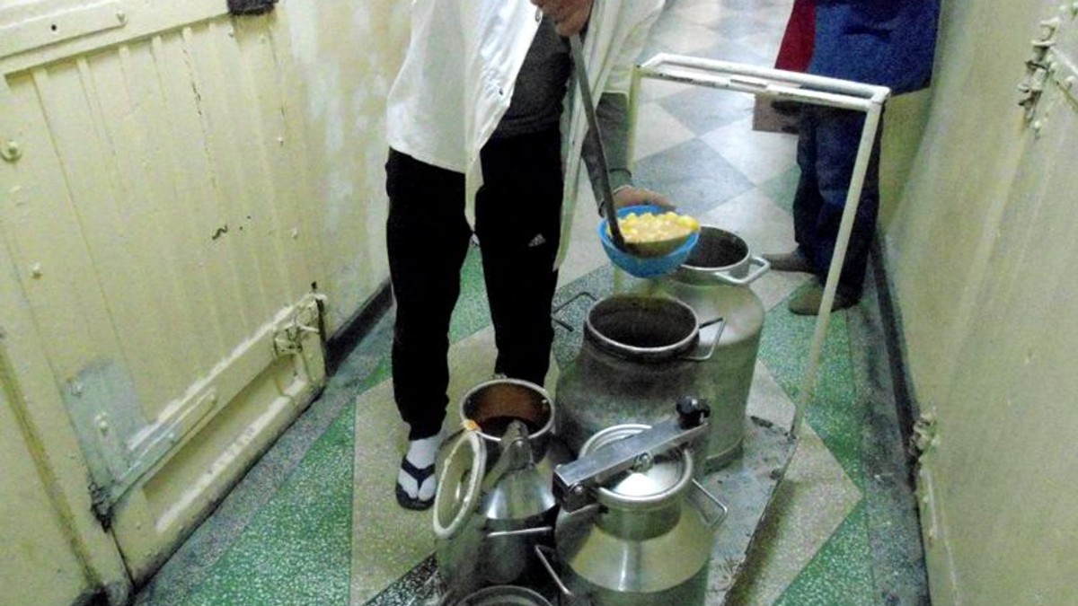 Ce meniu de Centenar au deţinuţii de la Penitenciarul Jilava. Puşcăriaşii vor avea pe masă preparate gătite chiar în bucătăria penitenciarului, special pentru această ocazie, a Centenarului.