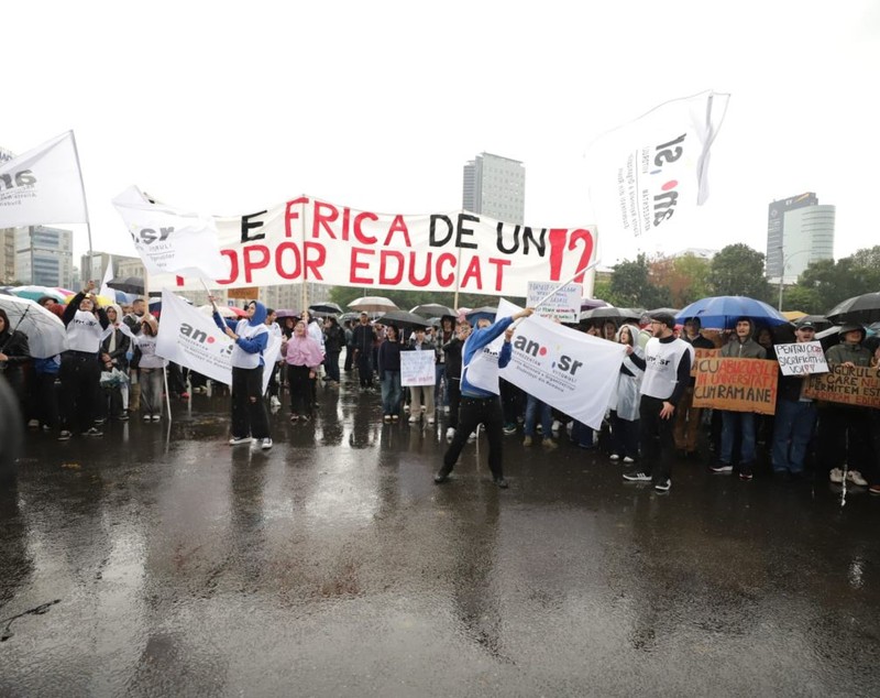 Anul universitar a început cu proteste ale studenților față de măsurile impuse de Guvernul Bolojan