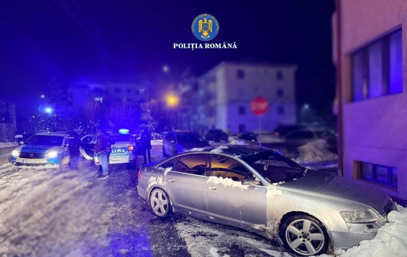Un bărbat fără permis a furat un Audi și a fugit de Poliție, în Cluj. Cum au reușit să îl prindă