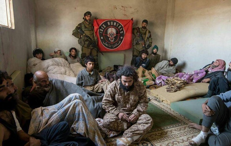 26 de oameni, uciși într-un atentat comis de ISIS în Siria. Copii, printre victime