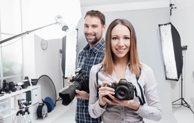 Cum să începi o afacere de fotografie/videografie: Sfaturi practice pentru începători