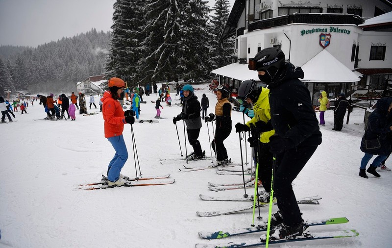 Poiana Brașov, rezervată în proporție de 90% pentru sărbătorile de iarnă. Cazări de la 200 la 1.500 de lei pe noapte