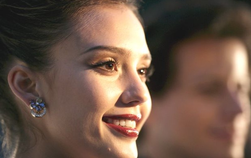 Actriţa Jessica Alba este considerată femeia perfectă
