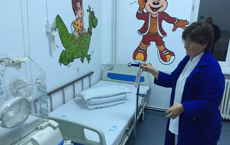 Copii ţinuţi în frig la Secţia de Pediatrie din Botoşani. Sunt 15 grade în saloane