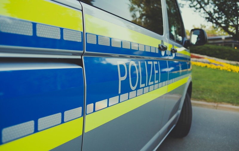 Român prins la volan în Austria cu o alcoolemie de  5,24 la mie. A tamponat o altă mașină și le-a cerut polițiștilor o țigară