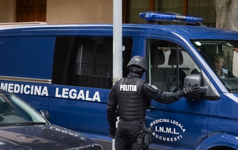 Un bărbat a fost găsit mort acasă, la câteva ore după ce a fost tratat la Spitalul Urziceni, același în fața căruia o femeie a născut pe trotuar. Reacția lui Rafila