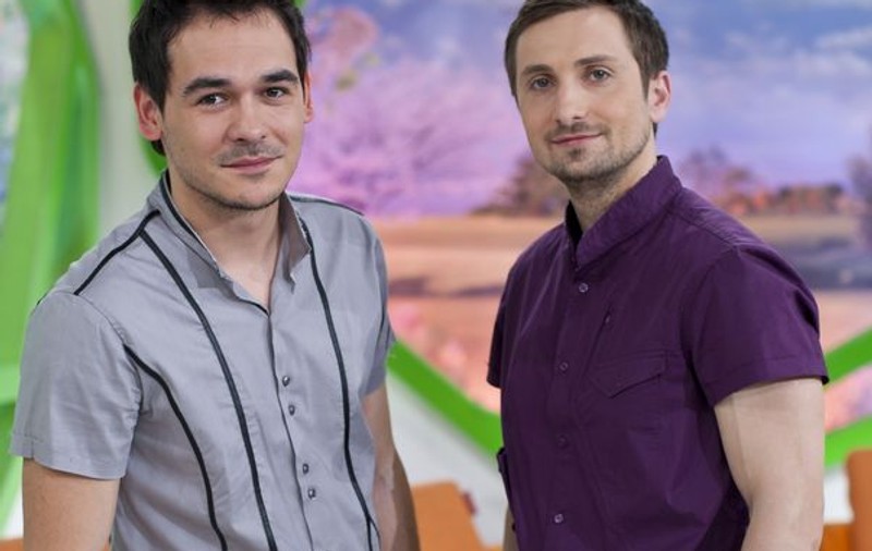 Răzvan şi Dani se întorc din vacanţă certaţi. De luni, Neatza revine la Antena 1