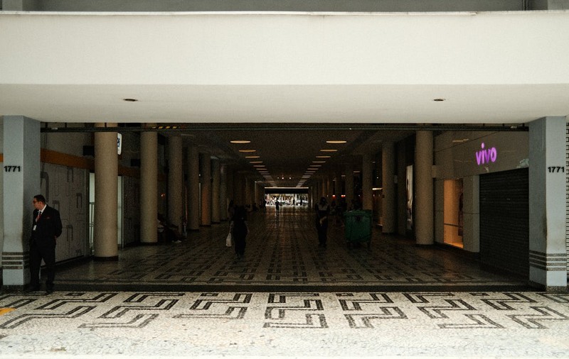 Servicii de paza umană – De ce sunt esentiale pentru siguranta afacerii tale?
