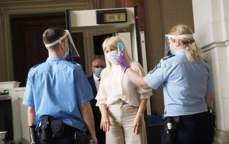 Elena Udrea, la Curtea de Apel, în dosarul campaniei electorale din 2009. UPDATE | Reacţie pentru Libertatea: "Sunt judecată pentru bani privaţi, iar azi banii se sifonează de către candidaţi"