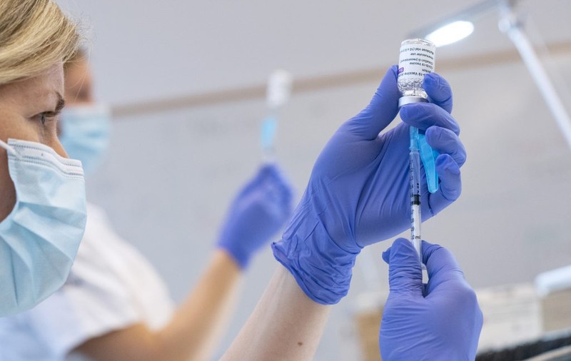 Peste 58.000 de persoane, vaccinate anti-COVID în ultimele 24 de ore. Am depășit pragul de două milioane de persoane imunizate