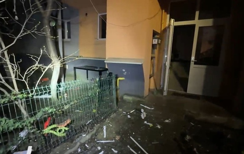 Explozie într-un bloc din Chitila: doi răniți și 40 de persoane evacuate