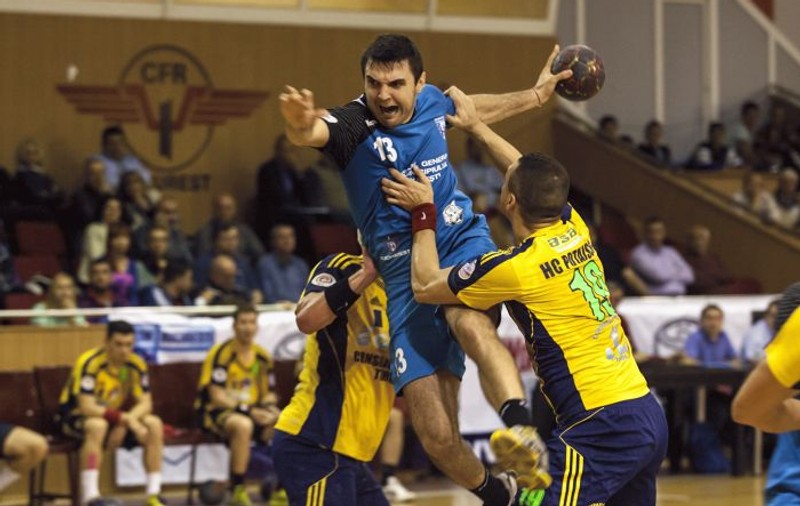 CSM Bucureşti şi Potaissa Turda au făcut spectacol în Liga Naţională de handbal masculin