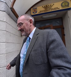Dr. Ioan Lascăr, șeful Clinicii de Chirurgie Plastică și Microchirurgie Reconstructivă din cadrul Spitalului de Urgență Floreasca | Foto: Agerpres