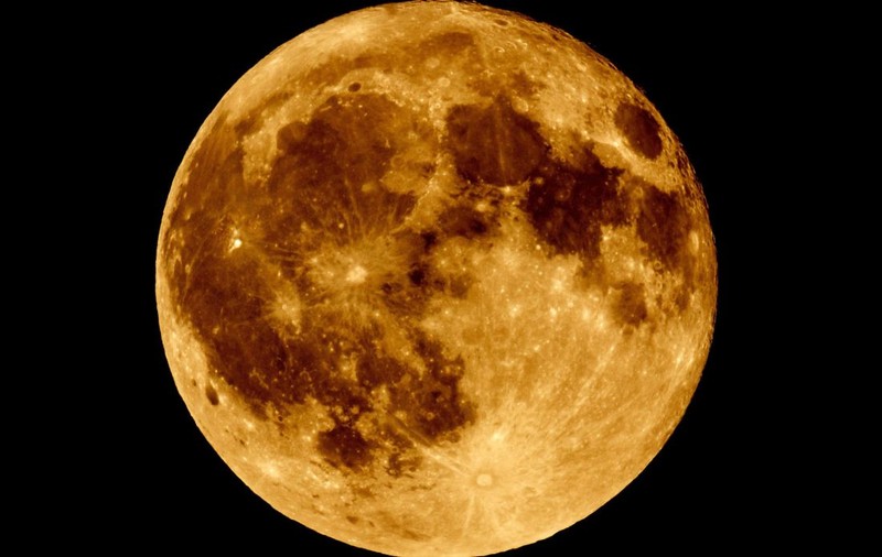 Eclipsă totală de Lună în România. „Luna de sânge” va fi parțial vizibilă