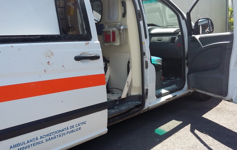 Un bărbat din Neamț și-a dat foc în fața copiilor săi. Motivul pentru care a făcut acest gest
