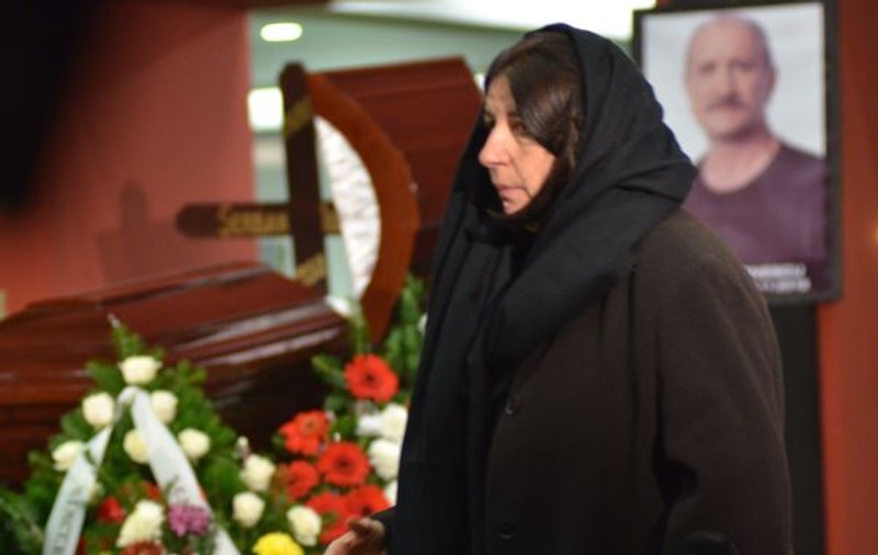 "Magda Catone este o mamă EXTRAORDINARĂ, e o femeie lovită pe nedrept". Vezi cine o apară pe actriță, după moartea lui Șerban Ionescu!