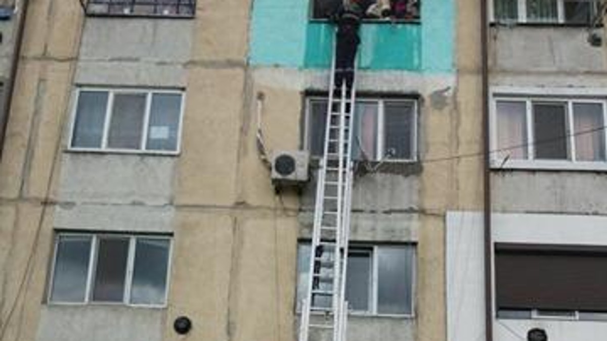 EXCLUSIV. Peste 90% din școlile din România funcționează fără autorizație de securitate la incendiu; Termenul pentru avizul PSI ar putea fi prelungit până în septembrie