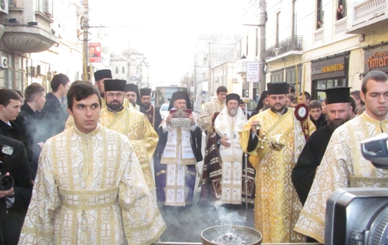 Procesiune dedicată Sfântului Andrei, pe străzile Galaţiului