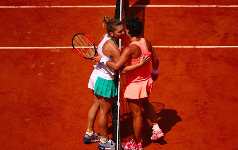 Simona Halep, lăudată de Carla Suarez Navarro, pe care a umilit-o! Fair-play total din partea ibericei