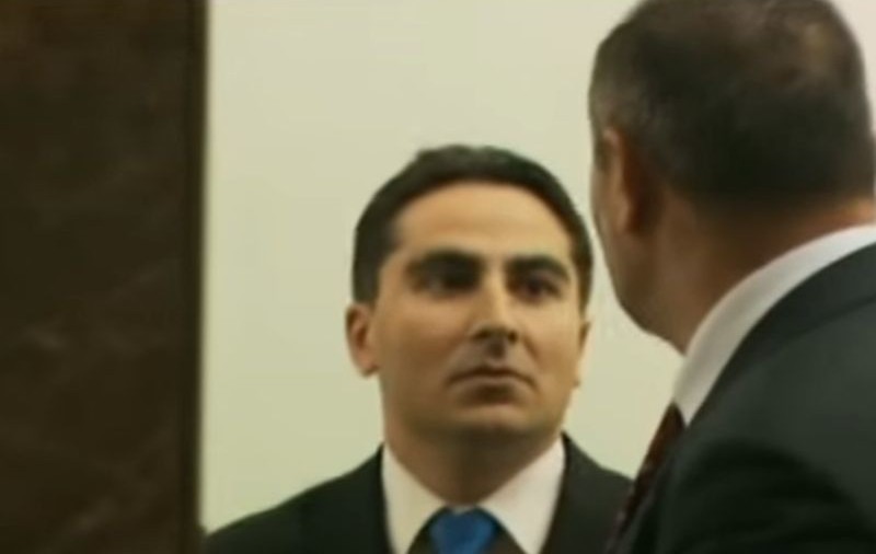 O specie extrem de periculoasă: Polițistul ”cârtiță”