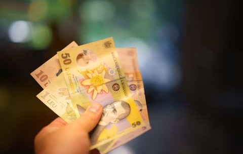 Ce înseamnă creșterea salariului mediu net cu 5,6% când puterea de cumpărare scade, în august 2026