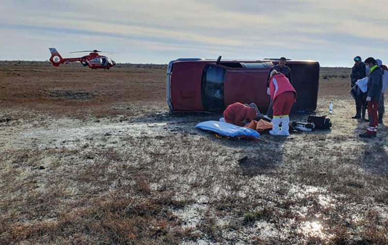 Accident grav în Delta Dunării. Un elicopter SMURD, solicitat să intervină de urgenţă. Poliţiştii au deschis un dosar penal