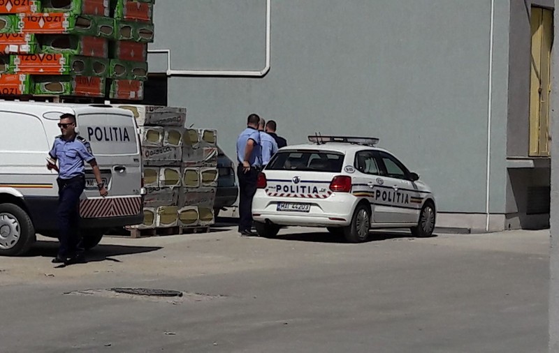 EXCLUSIV/Cei doi paznici de la fabrica de ciment au fost omorâți în bătaie și aruncați de la etaj. Prinde contur ipoteza unor crime în serie