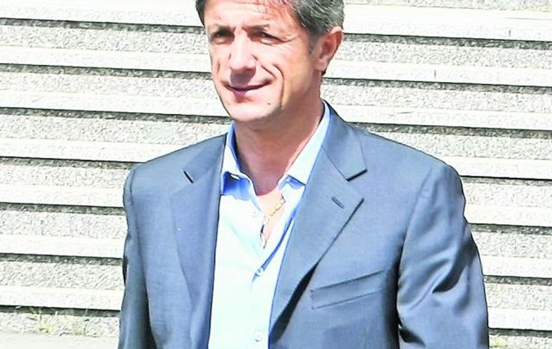 «Popescu nu ştie cu ce se mănâncă fotbalul!» 