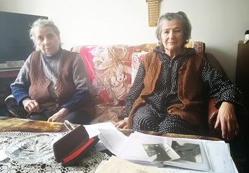 Maicutele Elena si Maria