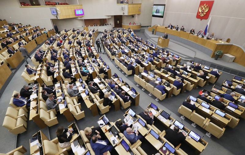 Duma de Stat a devenit focar de COVID. O cincime din Parlamentul rus a fost infectată cu coronavirus