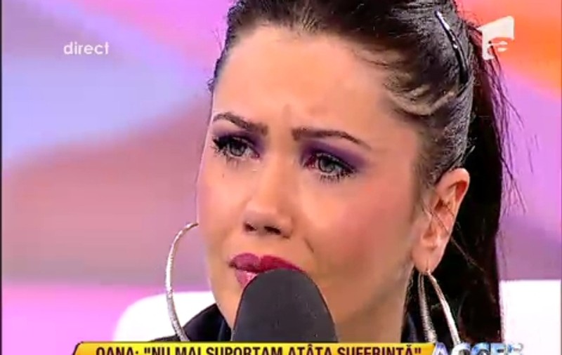 Oana Zăvoranu, în lacrimi la TV: "Aş fi vrut să am puterea să mă sinucid"