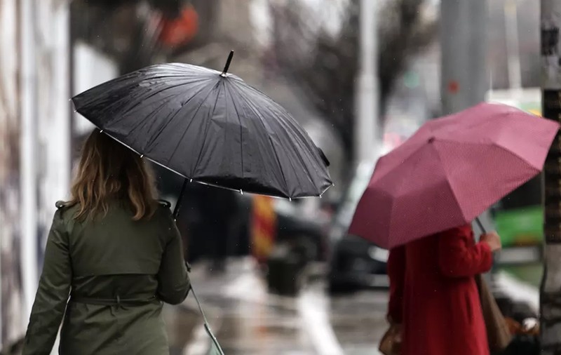 O nouă atenționare meteo de ploi și vijelii. Zonele care se află sub cod galben până vineri seară