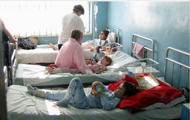 Apelul medicilor din Vaslui: Donați DVD-uri și jucării pentru copiii internați în spital