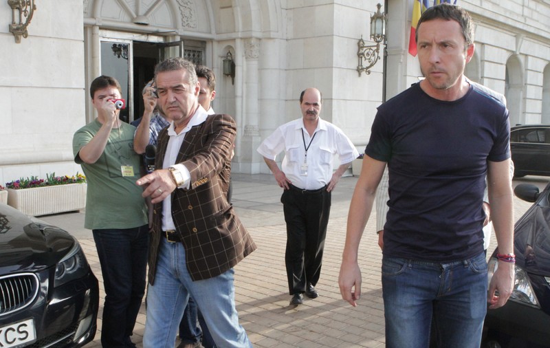 Becali l-a înjurat pe Mihai Stoica: ”Gunoiul României, frustratul frustraților!”. Cum l-a ironizat pe Gică Hagi