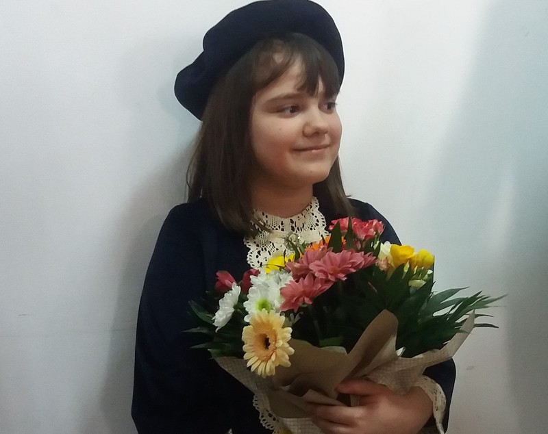 La doar 10 ani, o elevă de clasa a patra a prezentat prima ei expoziție de tablouri. „Nu obosesc niciodată, pentru că pictura este parte din mine”