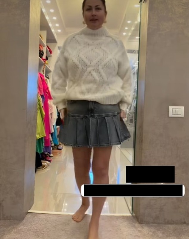 Cum arată Gabriela Cristea în fustă mini. Vedeta și-a etalat picioarele, deși a fost criticată pentru aspectul ei fizic: „E o ținută de mers la mall”