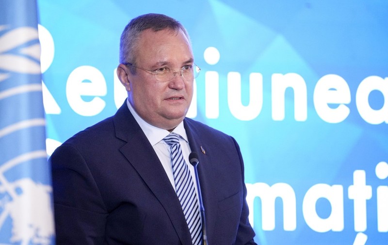Nicolae Ciucă și-a adus cartea la emisiunea lui Denise Rifai. Pasaje din „În slujba țării”